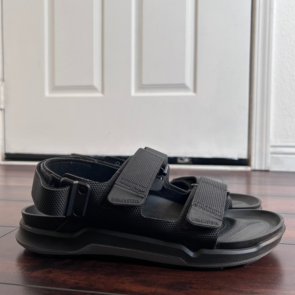 Birkenstock Tatacoa Ce Sandal in Futura Black size 41 Unisex M8-8.5/W10-10.5